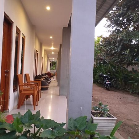 Wl Guesthouse Лабуан-Бахо Экстерьер фото