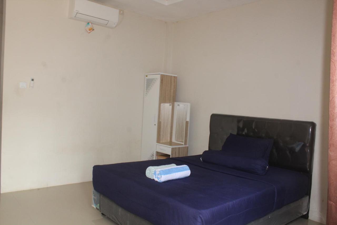 Wl Guesthouse Лабуан-Бахо Экстерьер фото